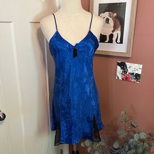 Victoria's Secret Gold Label Royal Blue bow & tassel tulips S polyester nightie